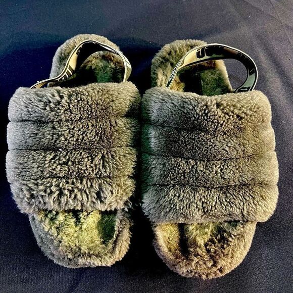 UGG - Fuzzy Sandals  - Picture 1 of 6